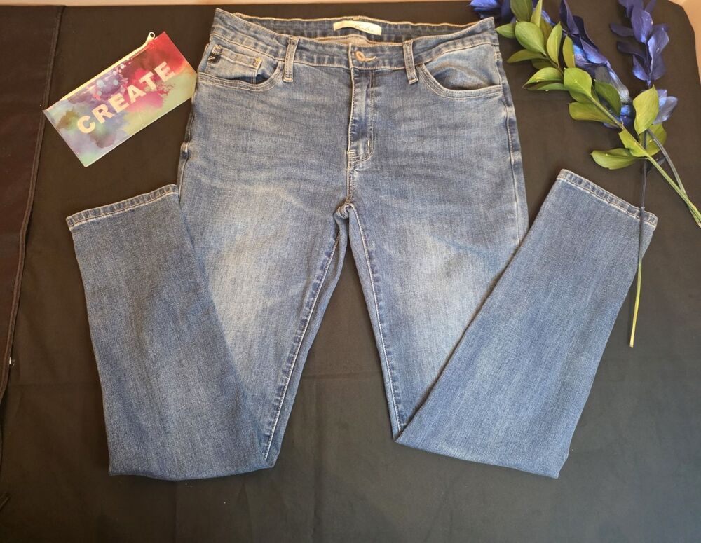 KanCan Estilo Skinny Leg Jeans in Medium Blue Denim Size 13/30